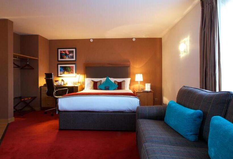 اتاق خانوادگی, Bermondsey Square Hotel   A Bespoke