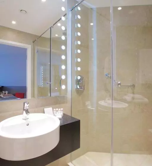 テラス付きスタンダードルーム, Bermondsey Square Hotel   A Bespoke