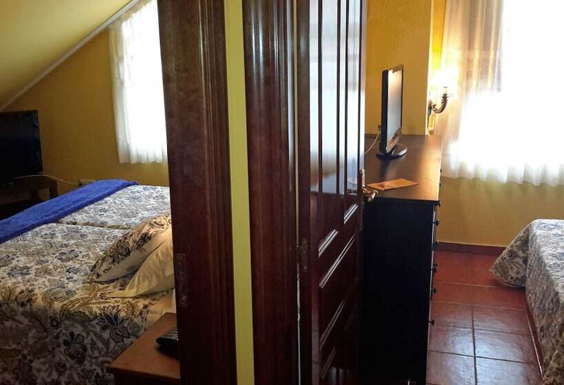 חדר משפחתי, El Pescador