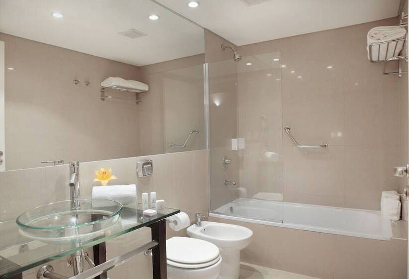 Quarto Triplo Clássico, Dazzler By Wyndham Buenos Aires Maipu