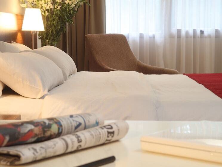 اتاق کلاسیک سه تخته, Dazzler By Wyndham Buenos Aires Maipu