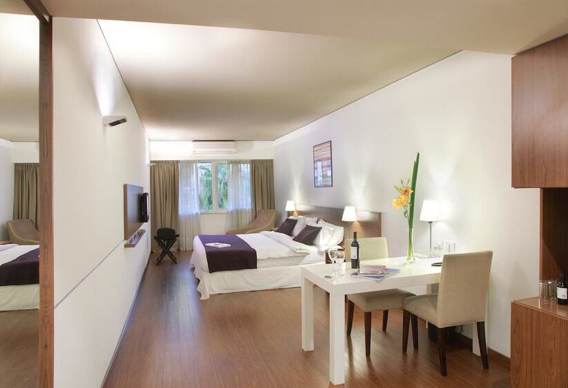 Quarto Triplo Clássico, Dazzler By Wyndham Buenos Aires Maipu