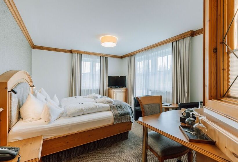 غرفة قياسية فردية, Gabi