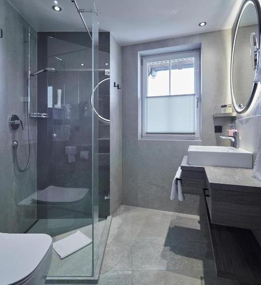 غرفة قياسية, Gabi