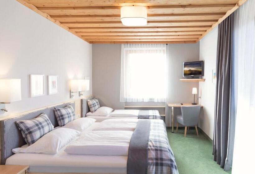 غرفة قياسية ثلاثية, Gasthof Zum Kirchenwirt