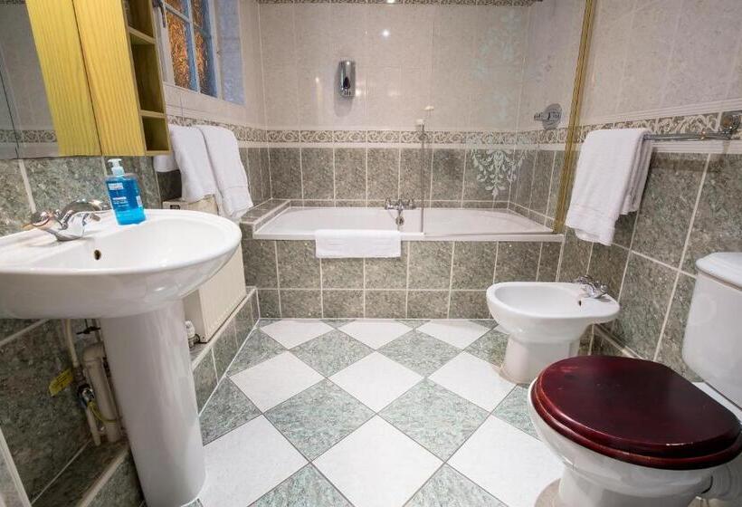 スタンダードルーム, Harefield Manor