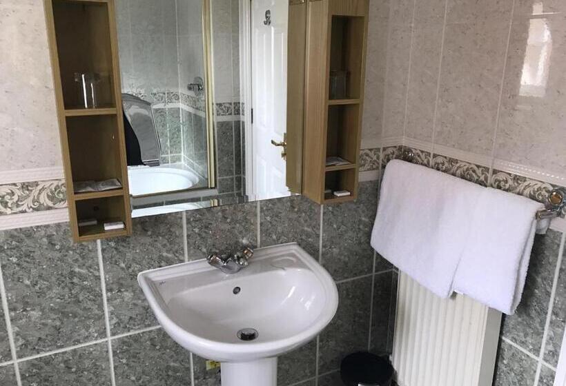 スタンダードルーム, Harefield Manor