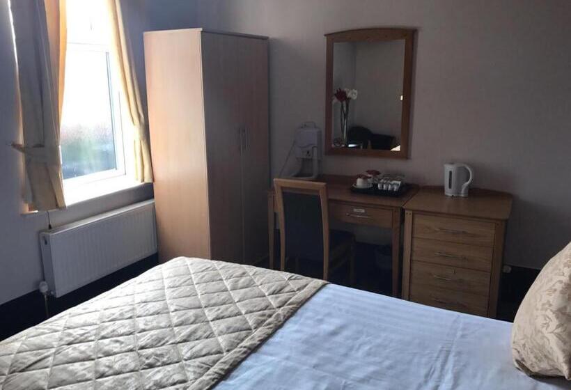 ジュニアスイート, Harefield Manor