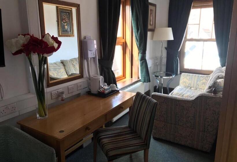 キングサイズベッドのスイートルーム, Harefield Manor