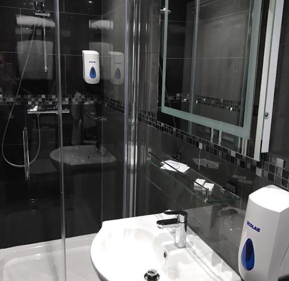 キングサイズベッドのデラックスルーム, Harefield Manor