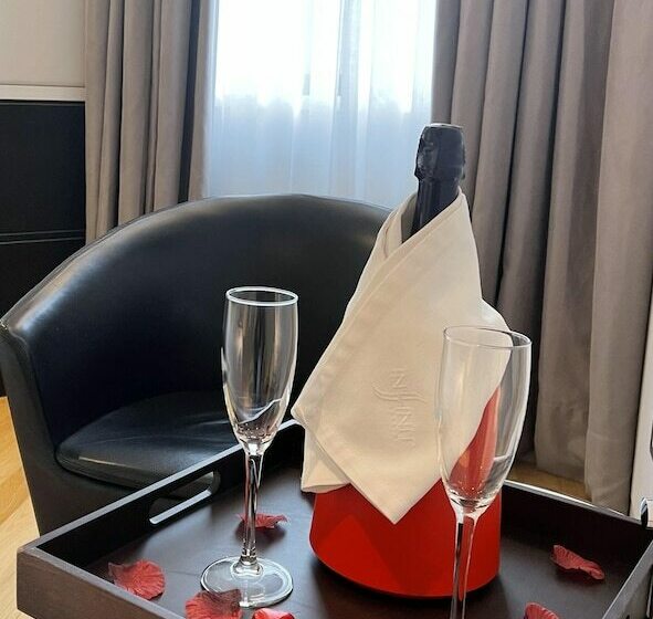 스탠다드 룸, Inffinit