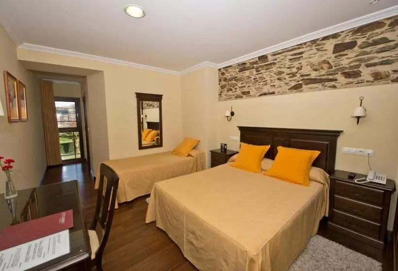 Standard Kolmen Hengen Huone, La Casona De Lazúrtegui
