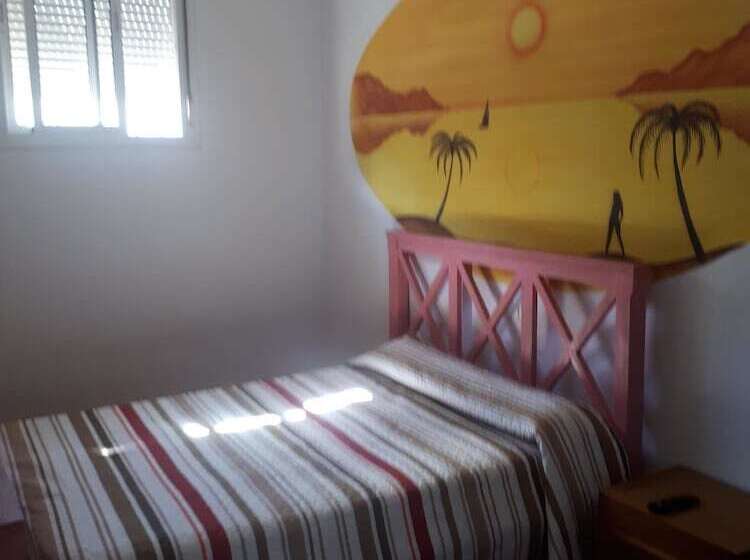 스탠다드 트리플 룸, La Redonda