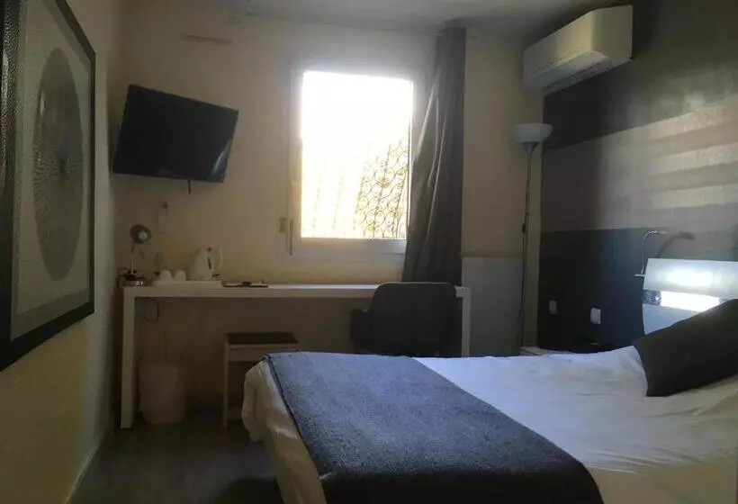 Standard Single Room, La Roseliere