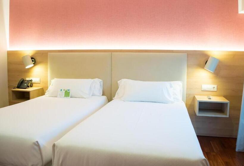 スタンダードルーム, Parking Miradoiro De Belvís