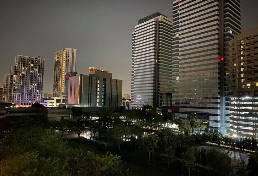 Standard Triple Room, Rest At Ratchada