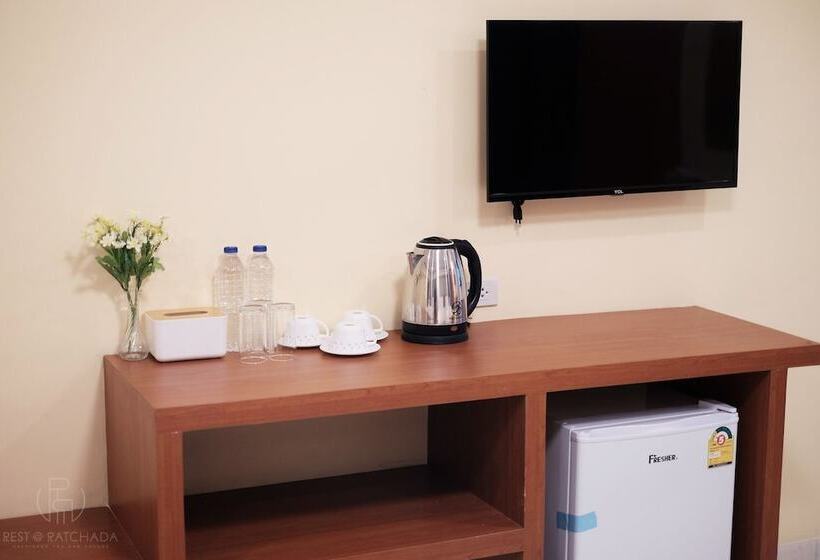 Standard Triple Room, Rest At Ratchada