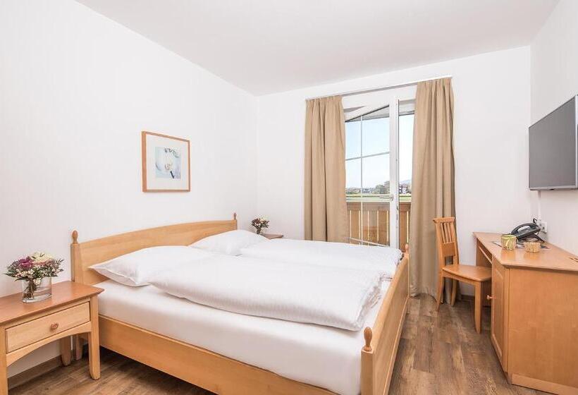 غرفة قياسية, & Restaurant Rupertigau