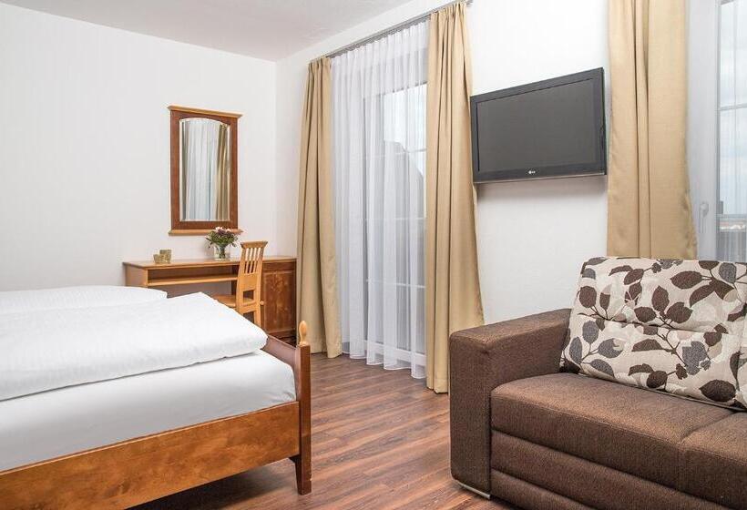 غرفة قياسية ثلاثية, & Restaurant Rupertigau