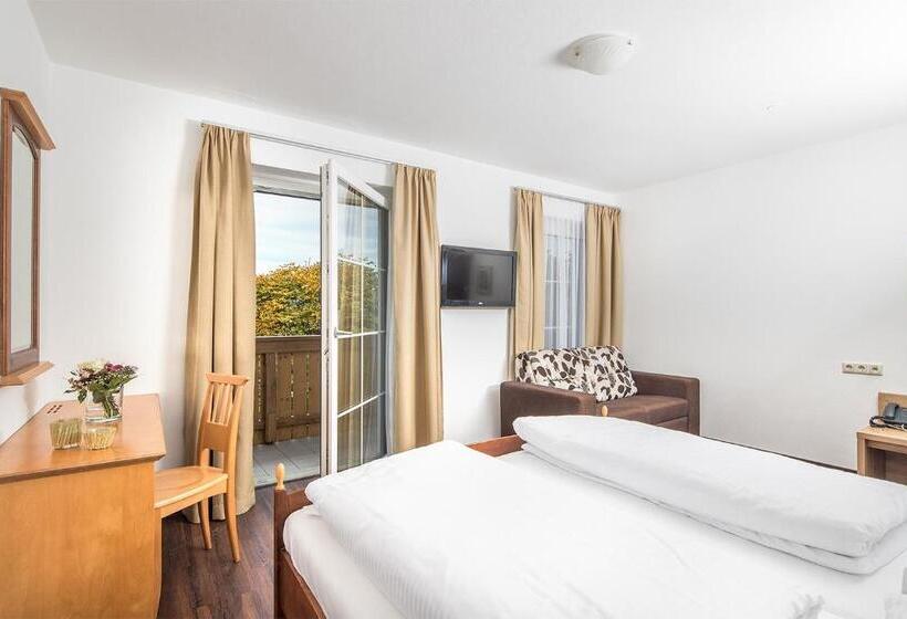 غرفة قياسية ثلاثية, & Restaurant Rupertigau