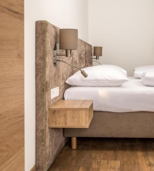 غرفة كومفورت, & Restaurant Rupertigau