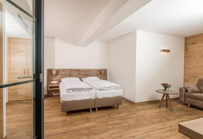 غرفة كومفورت ثلاثية, & Restaurant Rupertigau