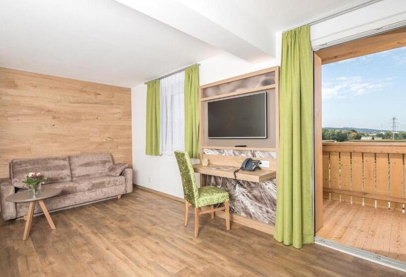 غرفة كومفورت ثلاثية, & Restaurant Rupertigau