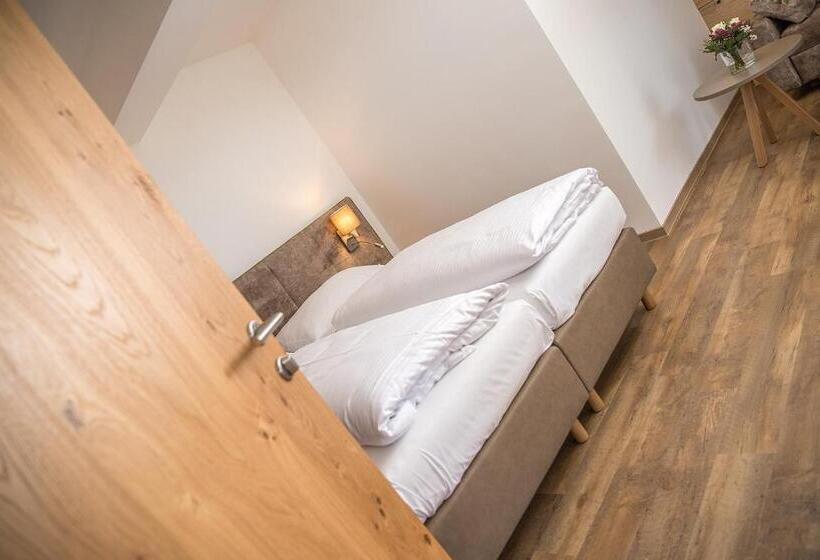 جناح عائلي غرفتين نوم, & Restaurant Rupertigau