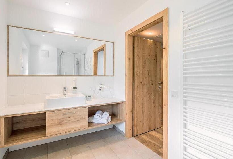 جناح عائلي غرفتين نوم, & Restaurant Rupertigau