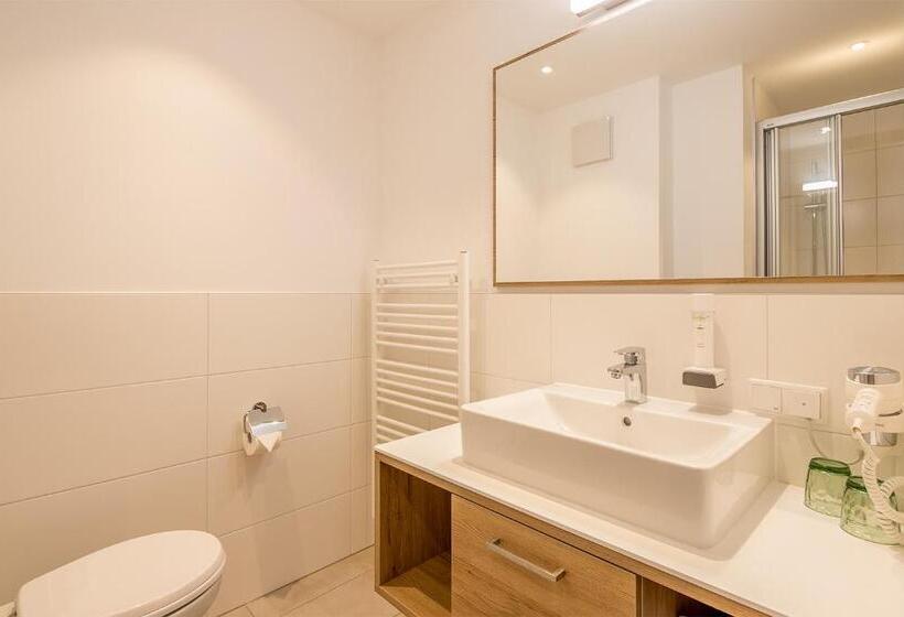 جناح عائلي غرفتين نوم, & Restaurant Rupertigau