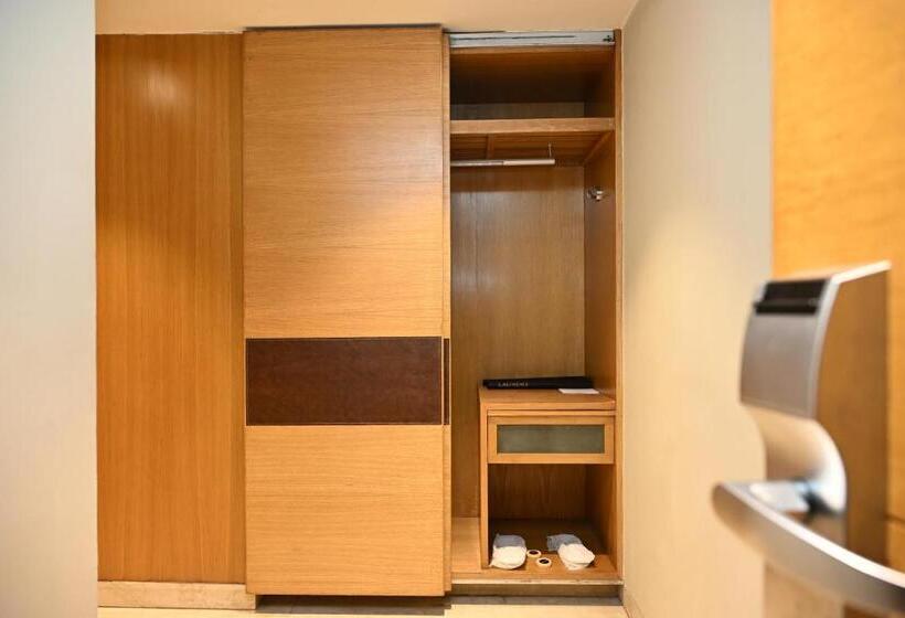 带大床的豪华间, The Lalit New Delhi