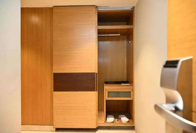 اتاق لوکس با تخت بزرگ, The Lalit New Delhi