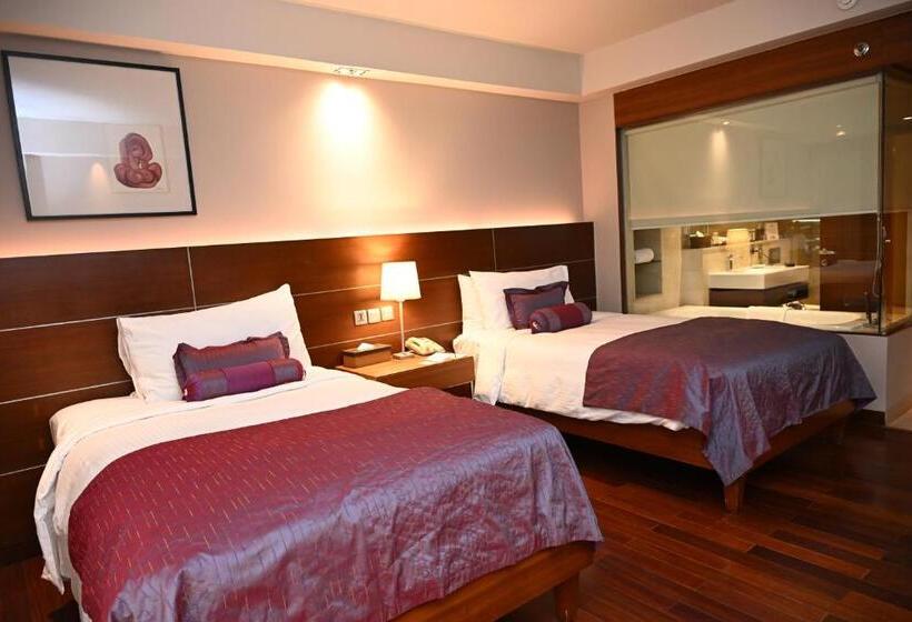 اتاق اجرایی, The Lalit New Delhi