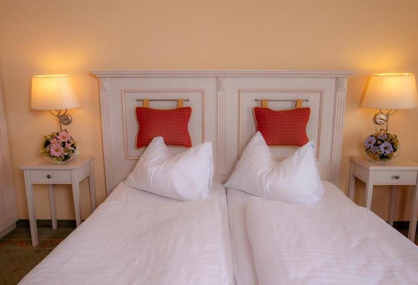 חדר משפחתי, Thermenhotel Vier Jahreszeiten