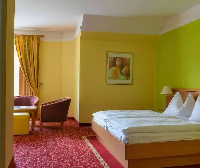 スイート（家族用）, Thermenhotel Vier Jahreszeiten