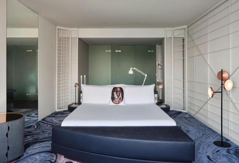 اتاق استاندارد با تخت بزرگ, W Barcelona