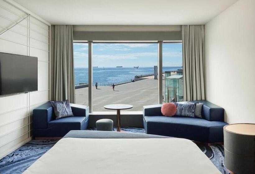 اتاق استاندارد با تخت بزرگ, W Barcelona