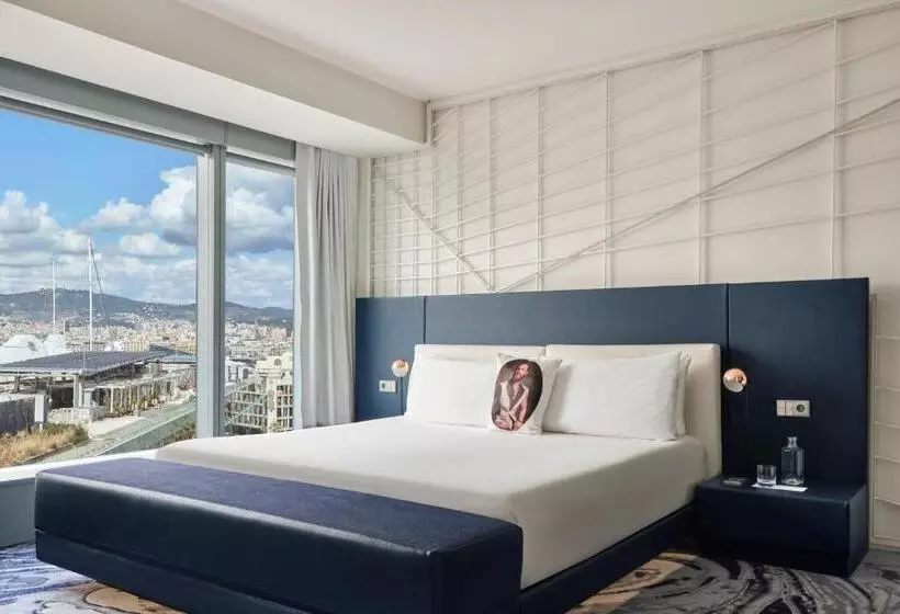 استودیوی استاندارد, W Barcelona