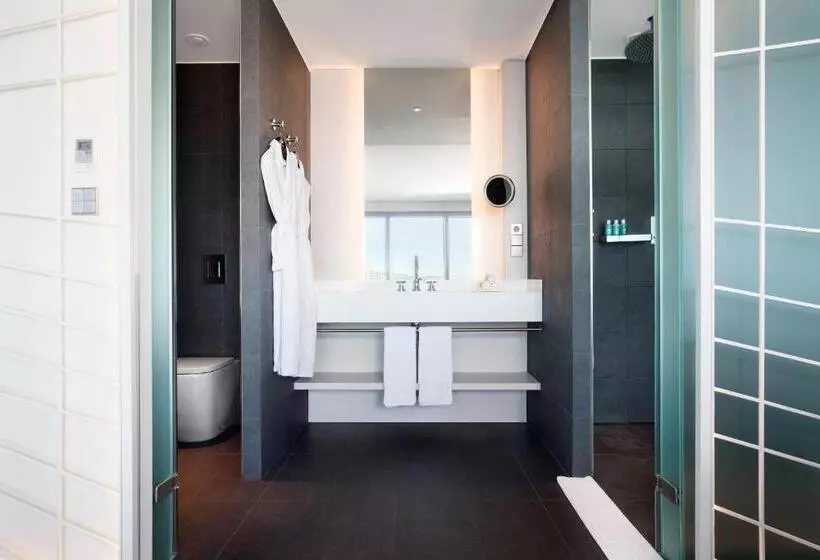 سوئیت با تخت بزرگ, W Barcelona