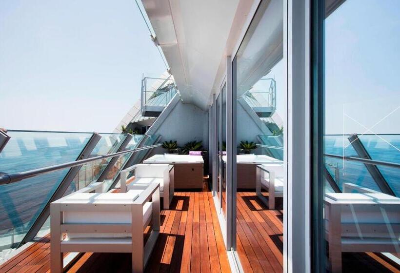 سوئیت با تخت بزرگ, W Barcelona