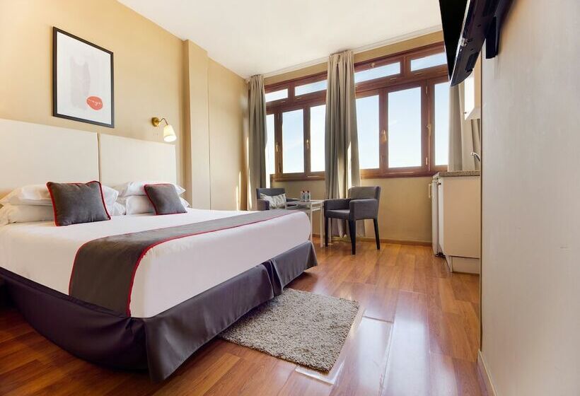 Студио Стандарт с Видом, Miami Santa Catalina