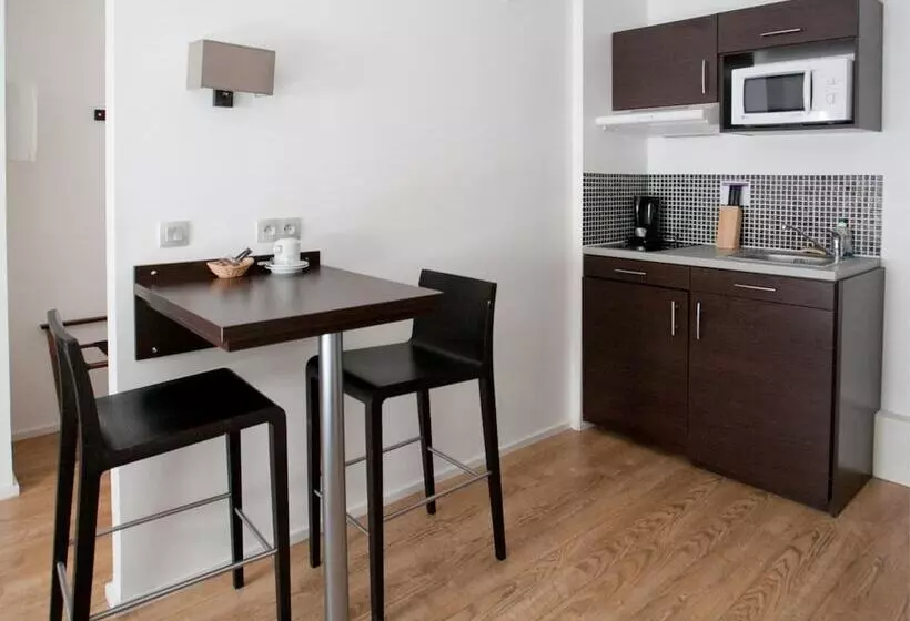 スタンダードスタジオ, Residhotel Lille Vauban