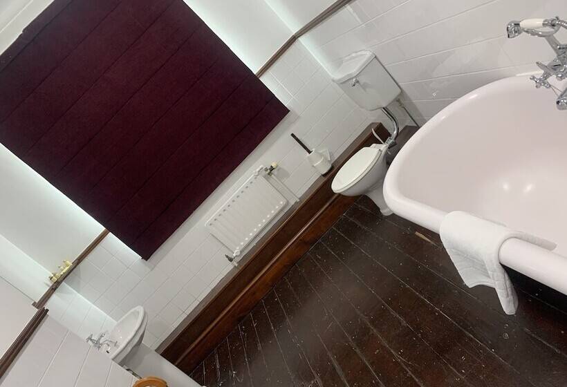 스탠다드 룸, The Bull Hotel