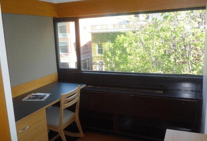 חדר סטנדרד יחיד חדר אמבטיה משותף, University Of Toronto   New College Residence   Wilson Hall Residence