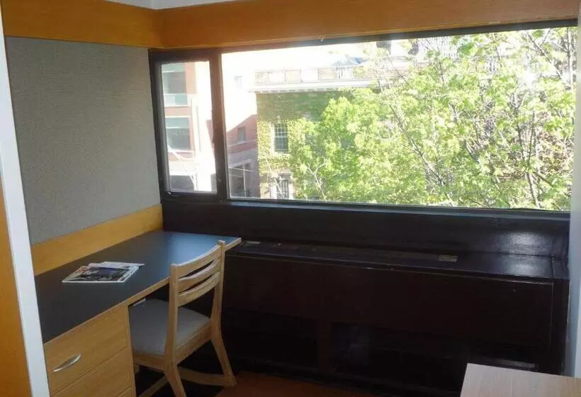 バスルーム共有のシングルスタンダード, University Of Toronto   New College Residence   Wilson Hall Residence