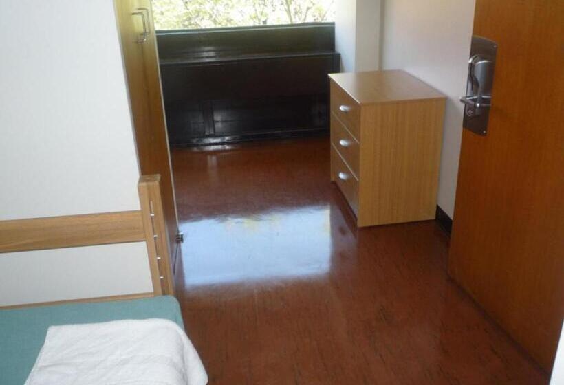 스탠다드 룸 공동 욕실, University Of Toronto   New College Residence   Wilson Hall Residence