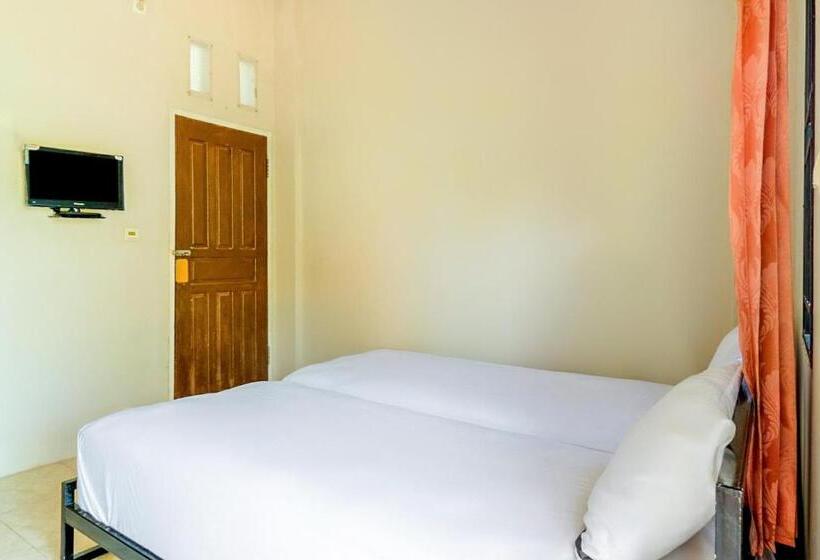 Номер Deluxe, Nabeza House By Oyo Rooms