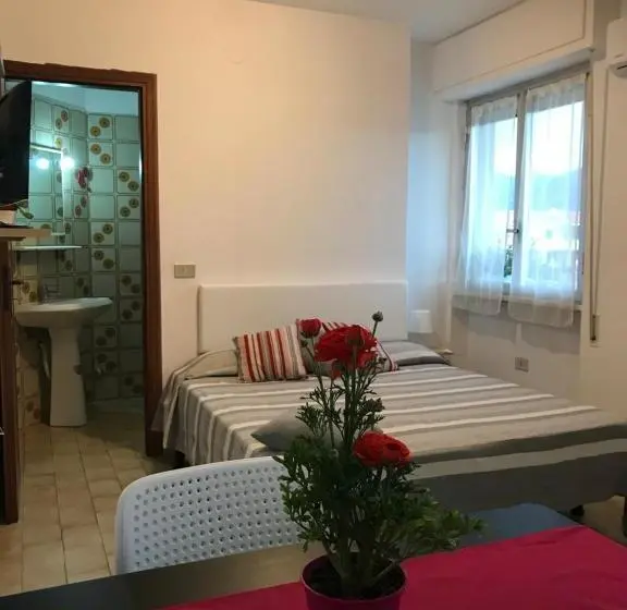 استودیوی استاندارد, Le Villette Di Villa Paola