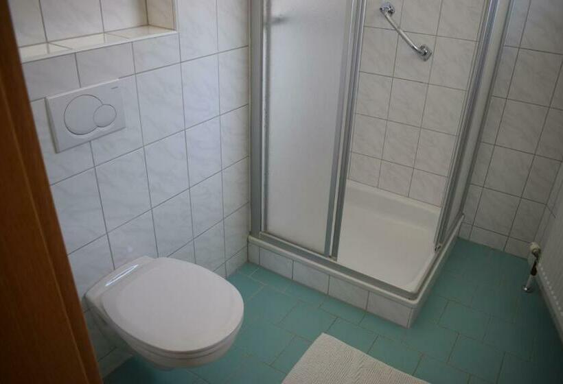 חדר סטנדרט, Frühstückspension Josefinum