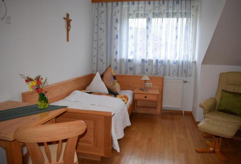 חדר סטנדרד יחיד חדר אמבטיה משותף, Frühstückspension Josefinum